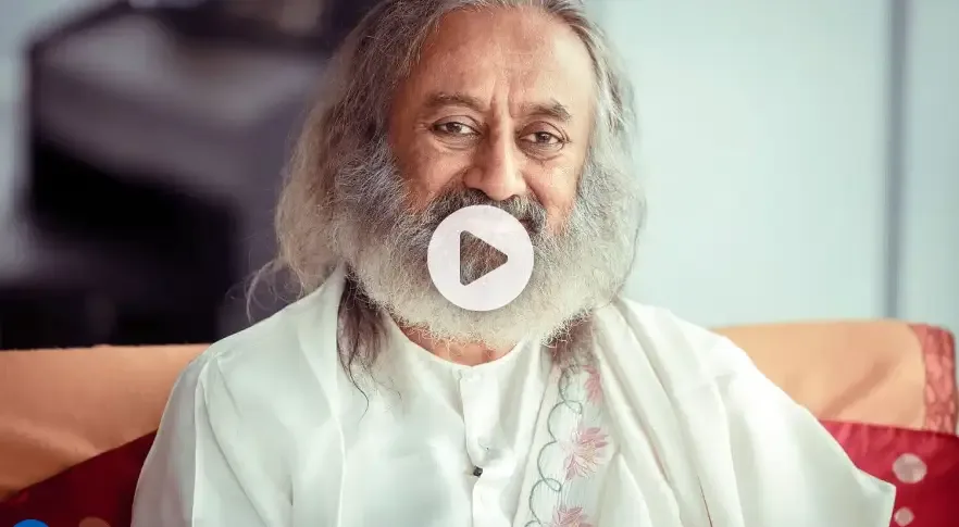 Gurudev Sri Sri Ravi Shankar smiling